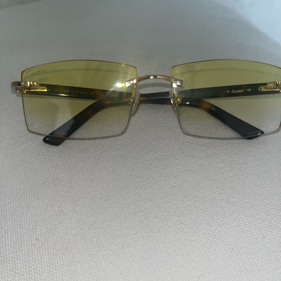 cartier glasses Comes w case& original box. Paid over 2k selling for 1300$ - Picture 1 of 3